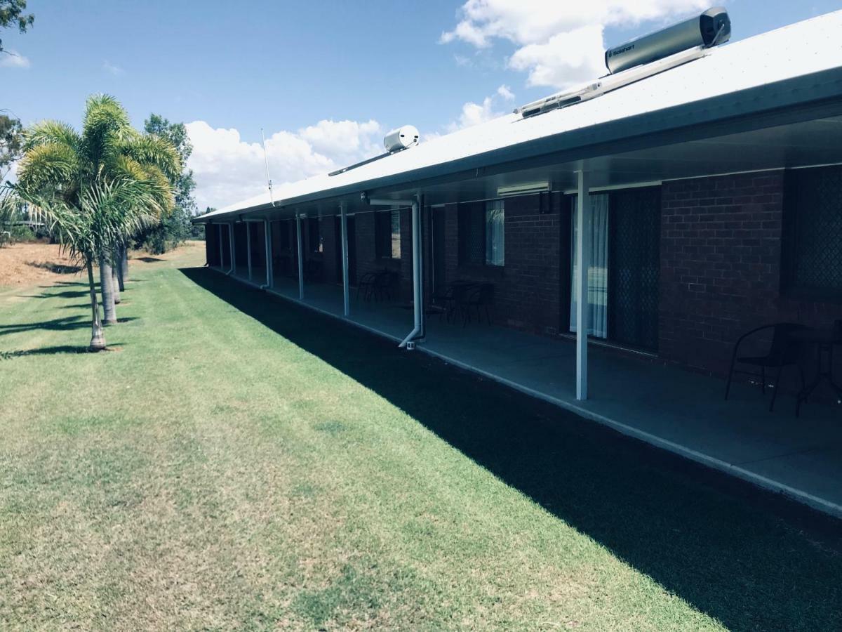 True Blue Motor Inn Rockhampton Exterior photo